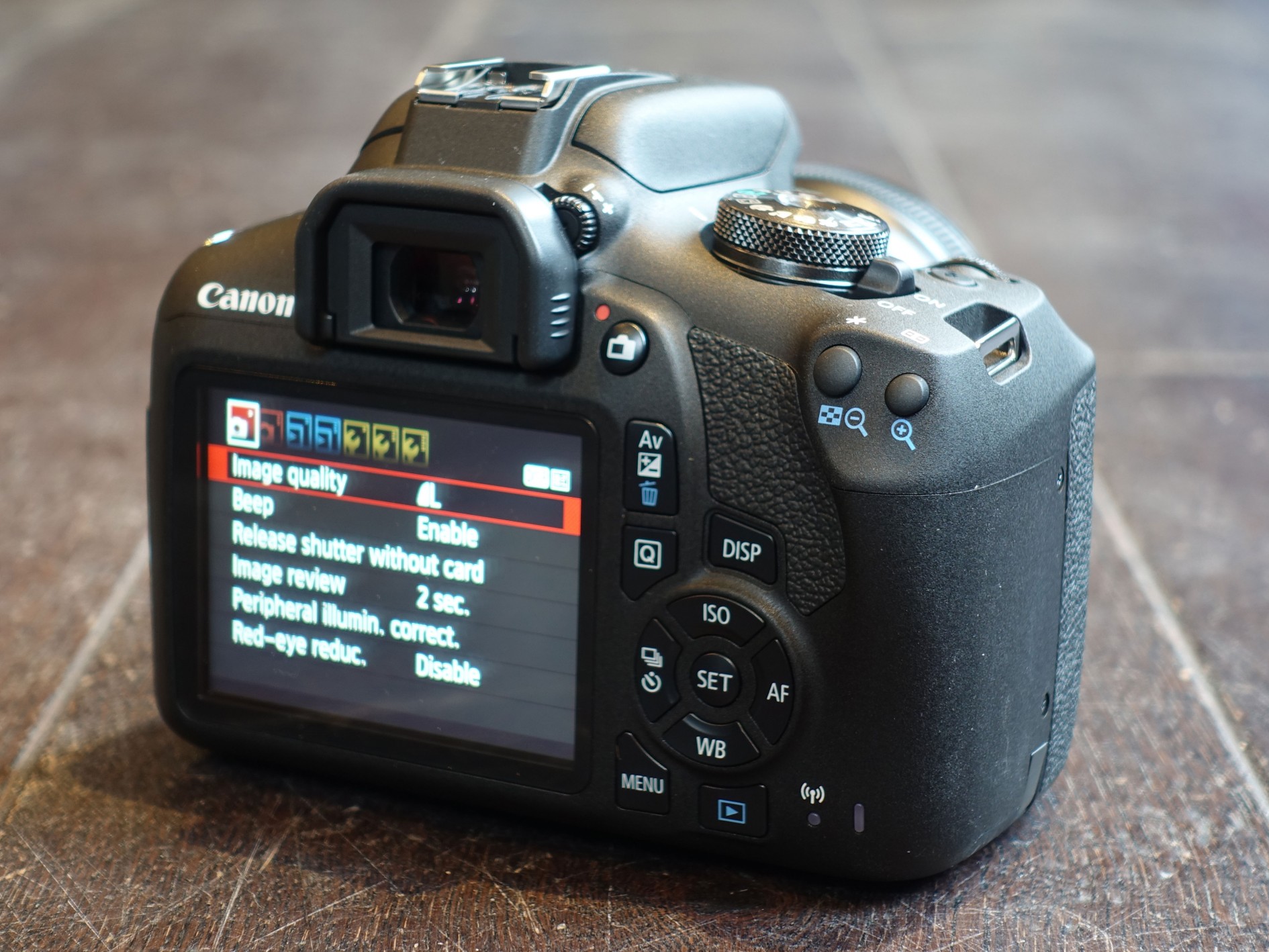 منوی پشت و کنترلهای Canon EOS 2000D