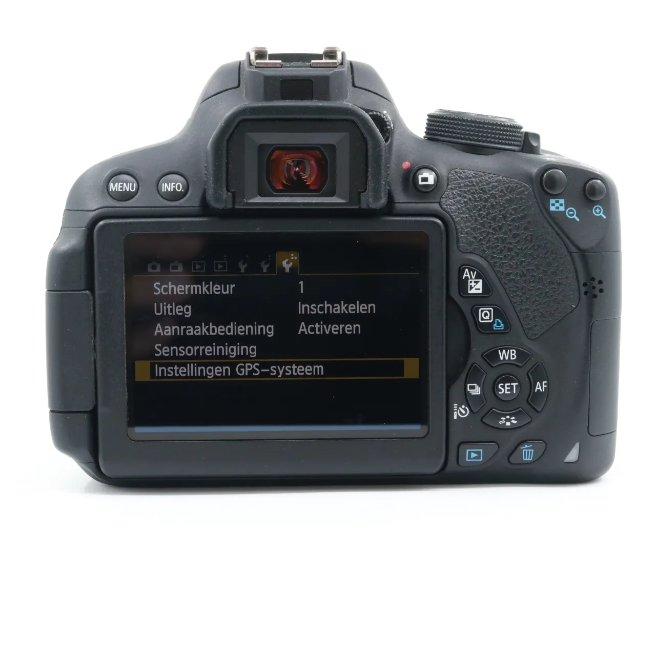 نمای پشت و منوی Canon EOS 700D