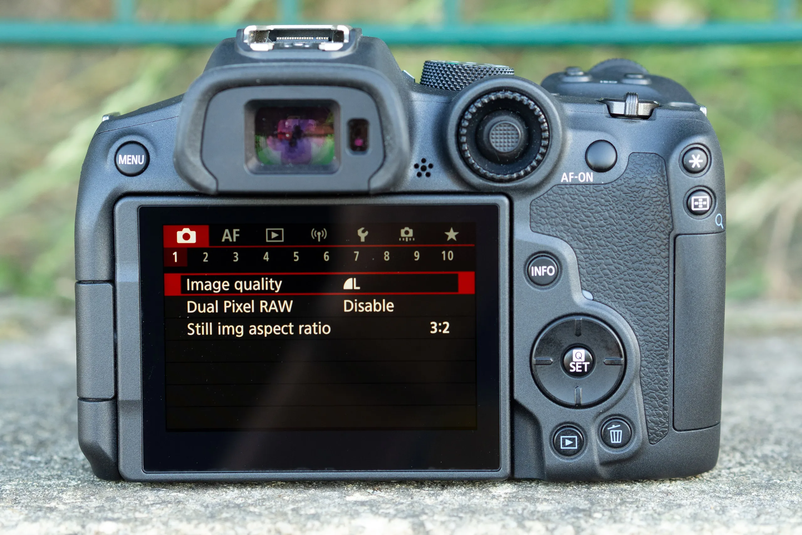 نمای منوی کیفیت تصویر Canon EOS R7
